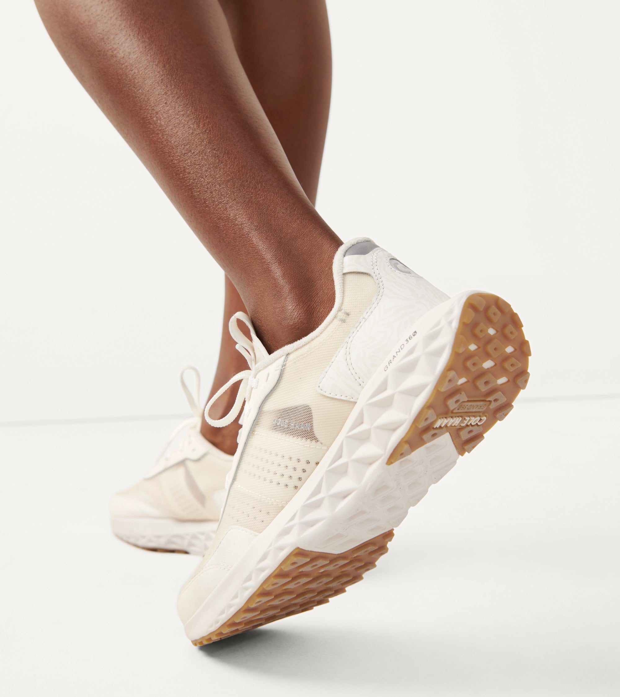 Women's ZERØGRAND Outpace 3 Running Shoe