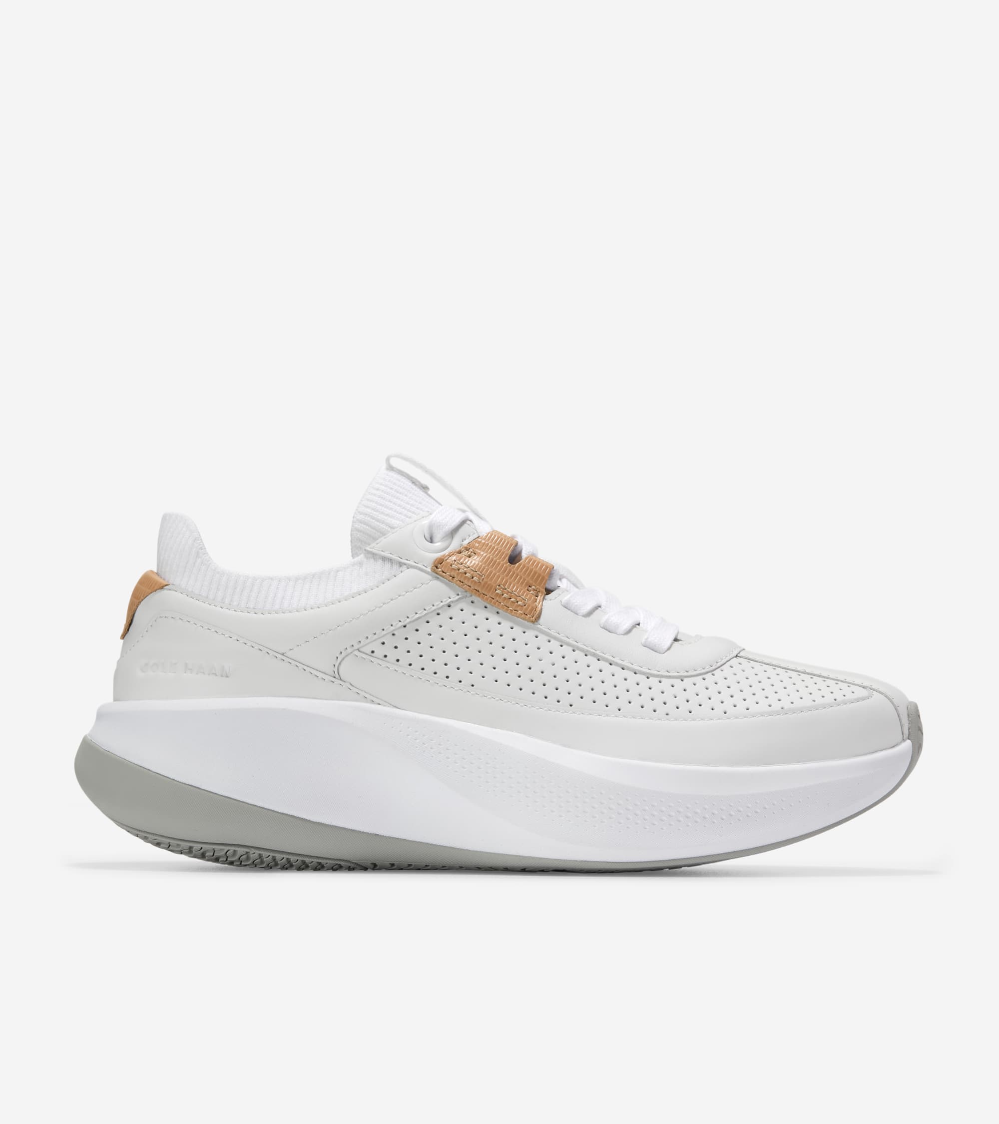 Women's GrandPrø All-Day Leather Running Shoes